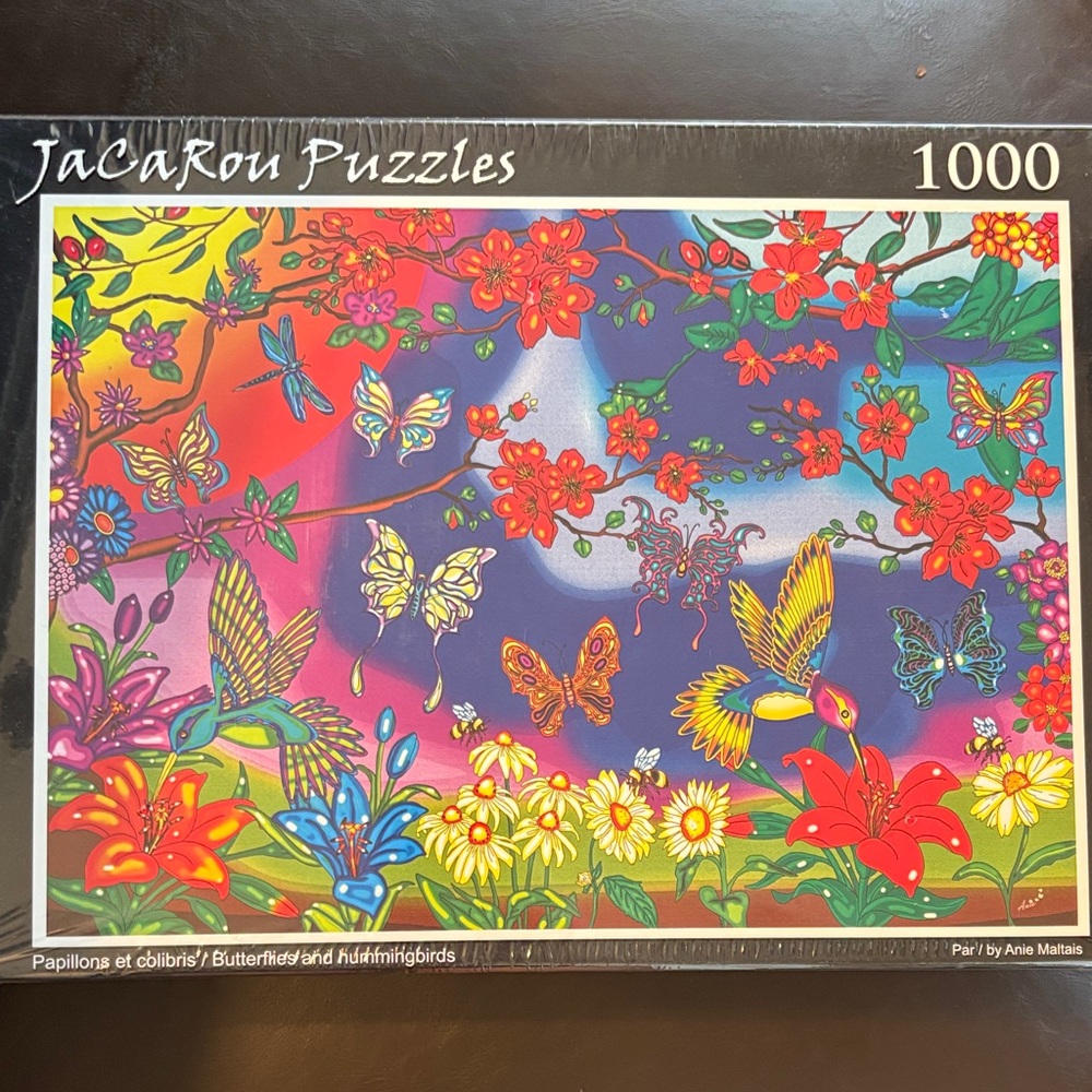 NWT Jacarou 1000 piece puzzle, Butterflies and Hummingbirds. Sealed in box.